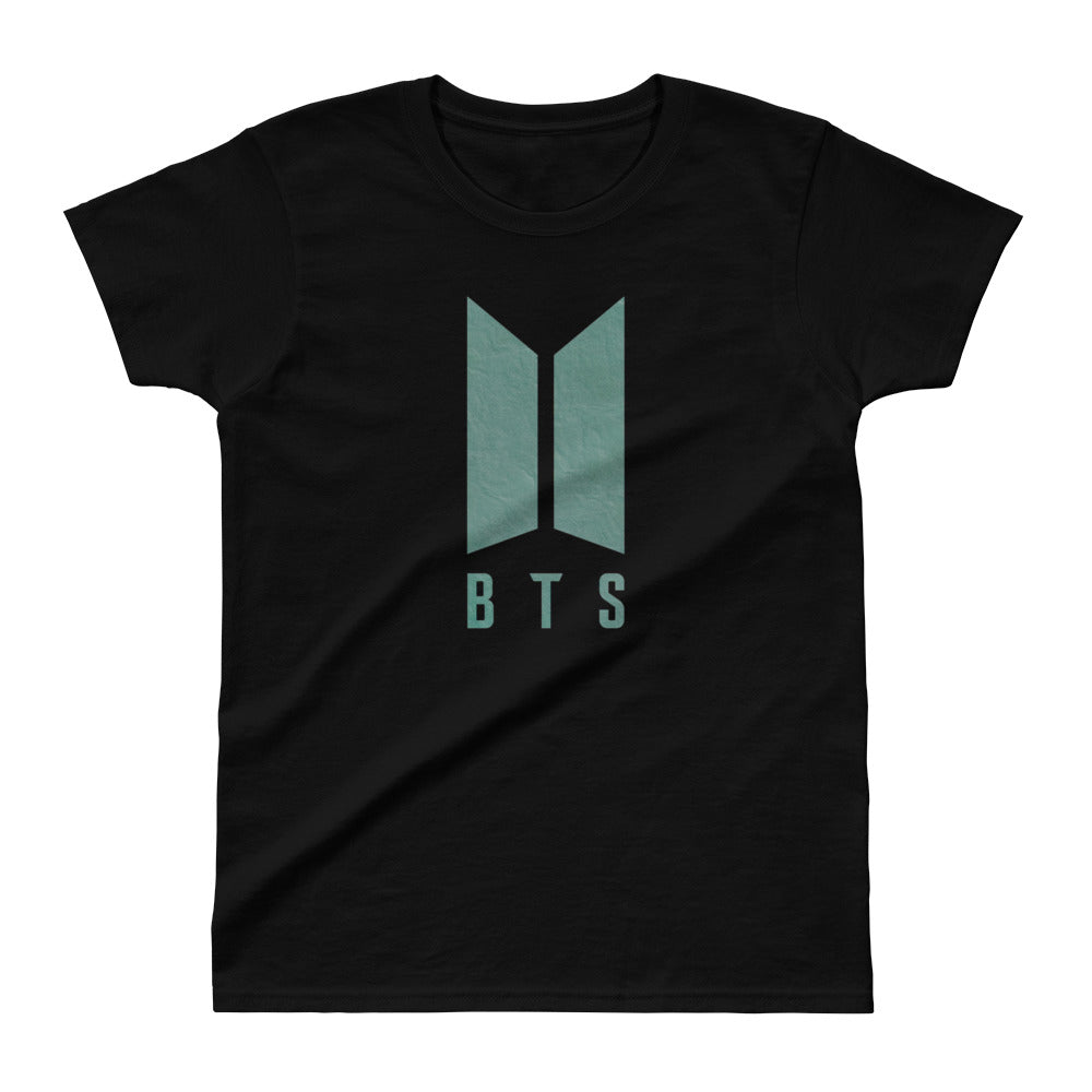 BTS logo Tshirt, Kpop tshirts, BTS tee with logo, Ladies' T-shirt - SD-style-shop