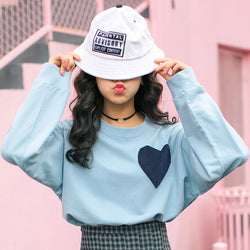 Kawaii Sweatshirt with Heart - SD-style-shop