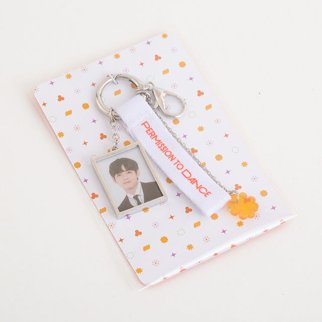 BTS Permission to dance keychain - SD-style-shop